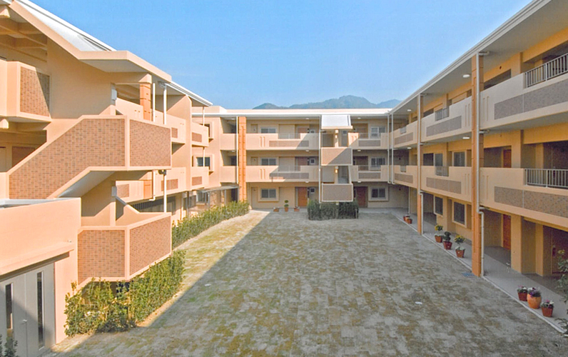 モントーレ　ガーデンヒルズ野芥